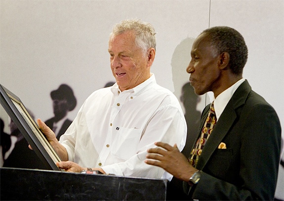 Morris Dees accepts Walker County award