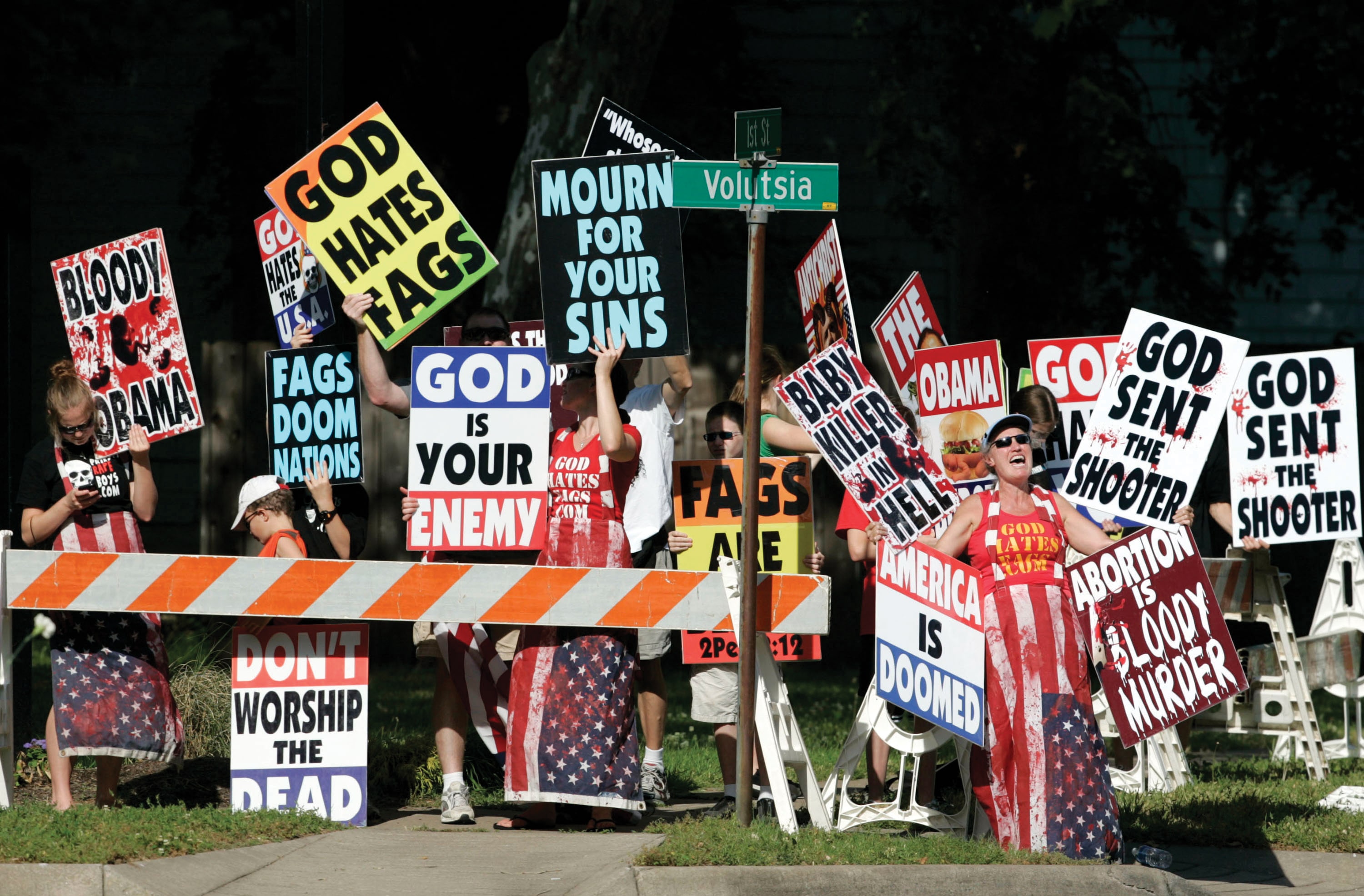 ir164_holy-hate_westboro-tiller-protest-112896171.jpg