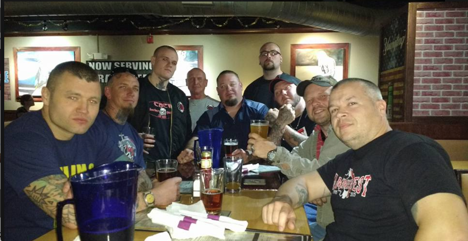 Арматурой забили скинхеды что это