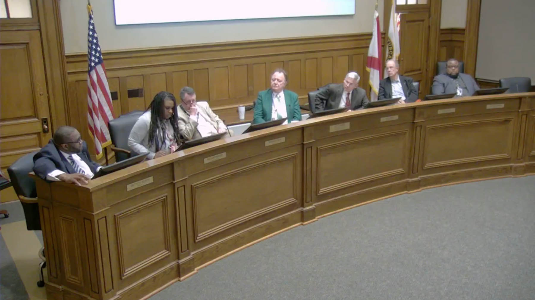 Tuscaloosa City Council members seated at dais