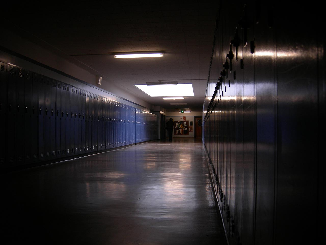 middle_school_hallway