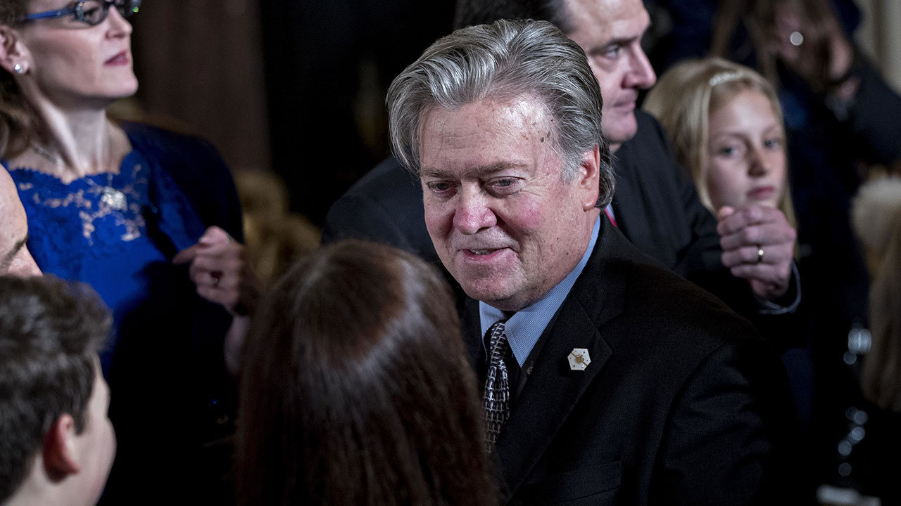 stephen_bannon