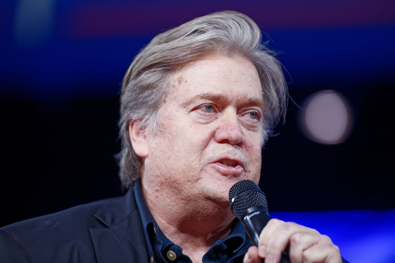 white_house_chief_strategist_steve_bannon_at_cpac_2017_february_23rd_2017_by_michael_vadon_a_23