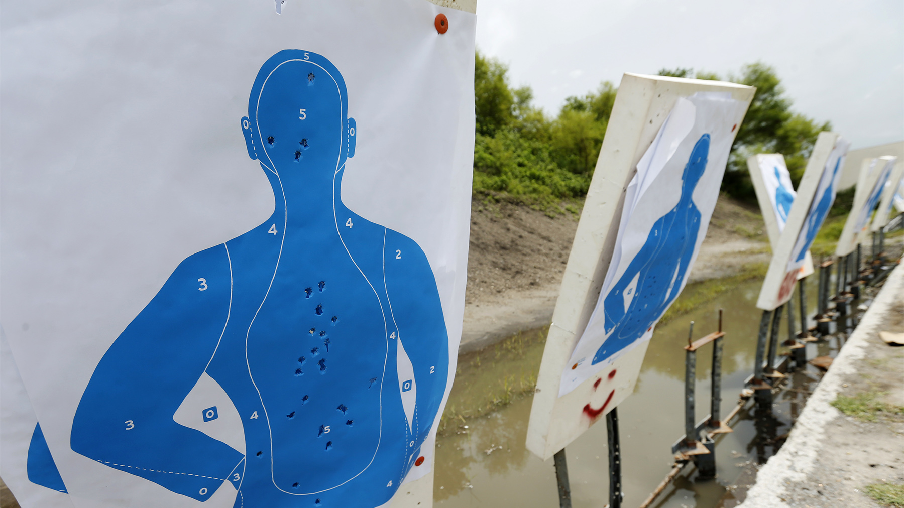 web_florida_arming_schools_ap_18213560908602