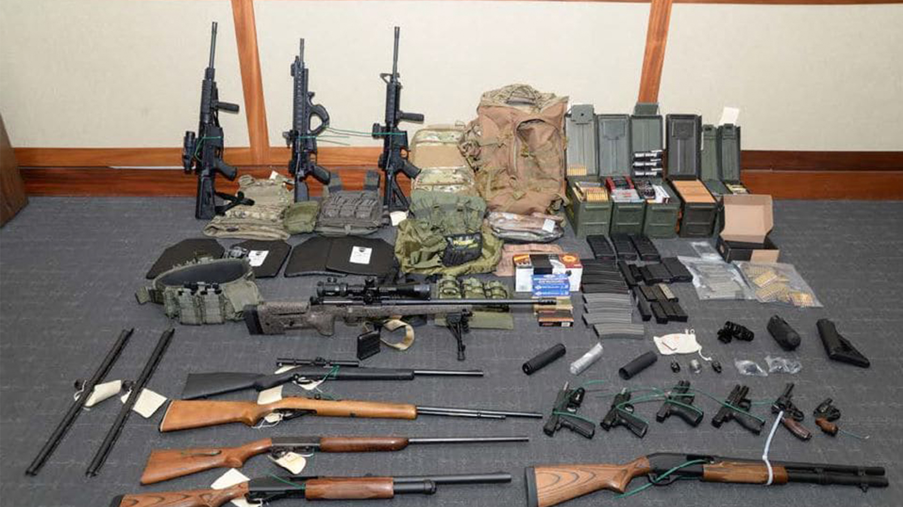 hw_coast-guard-lieutenant-christopher-hasson-arrested_022019