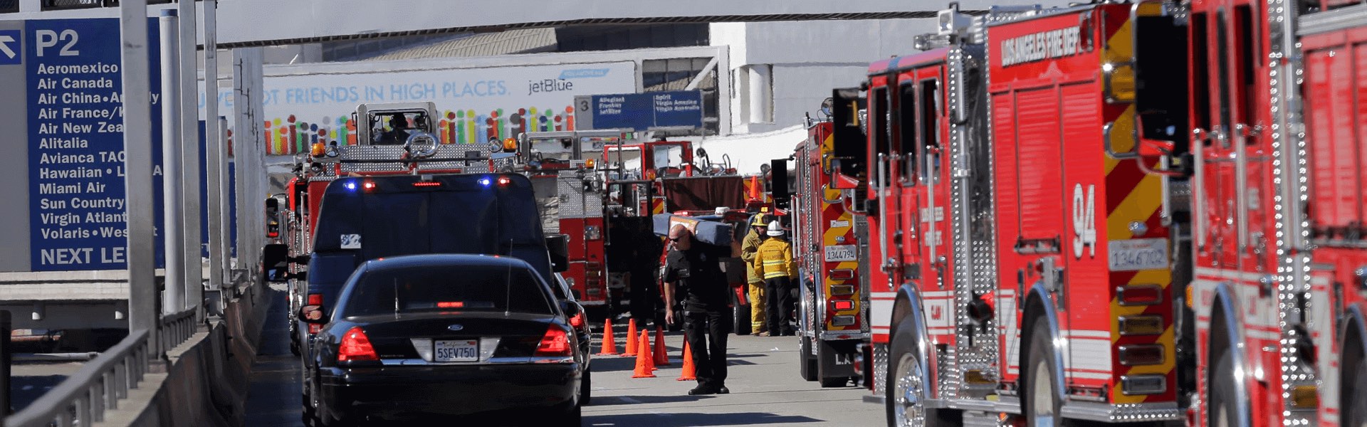 com_terror_from_the_right_2013_la-airport-shooting_ap_397327188911_breaker