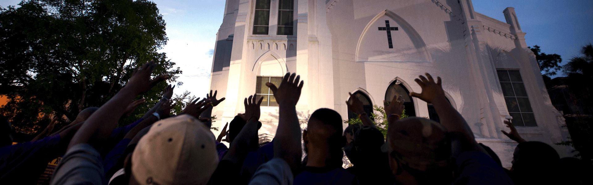 com_terror_from_the_right_2015_dylann-roof_emanual-ame-church_ap948797280723