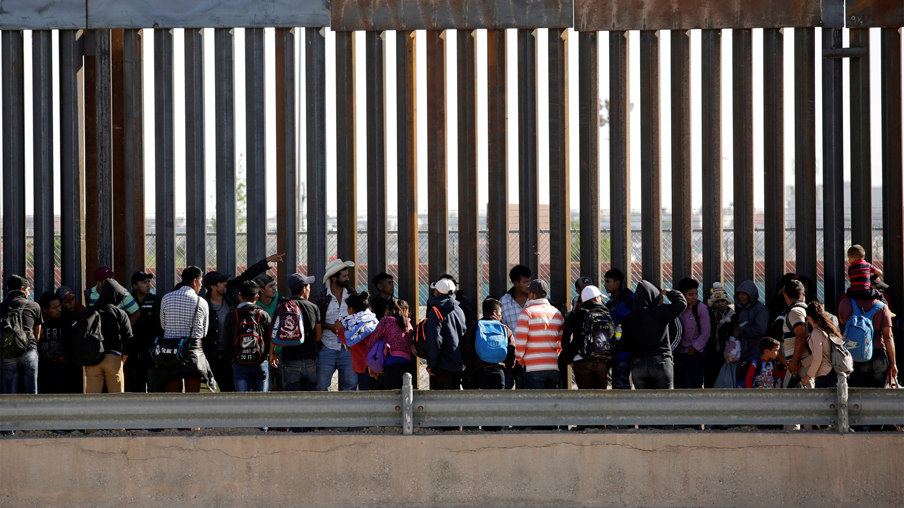 web_immigrant-crime-rates_rtx6snlh