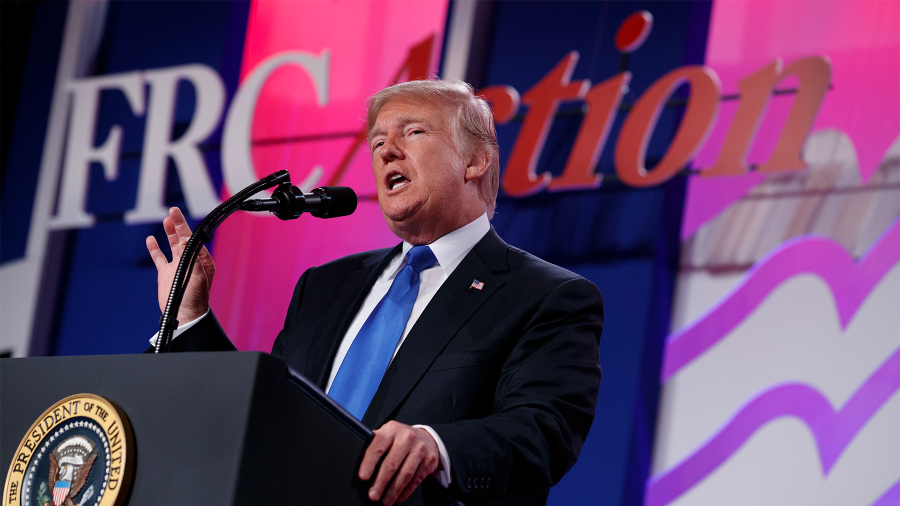 hw_trump-values-voter-summit_100919