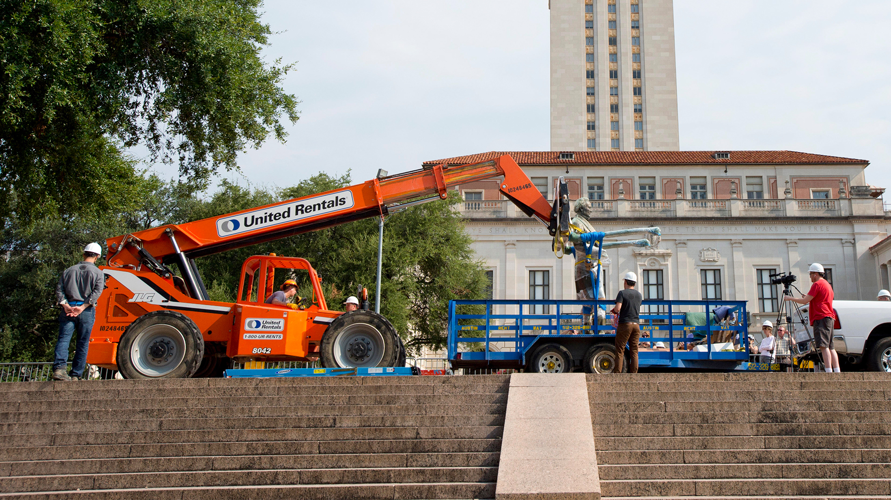 hw_confederate-monuments-at-ut-austin_010920