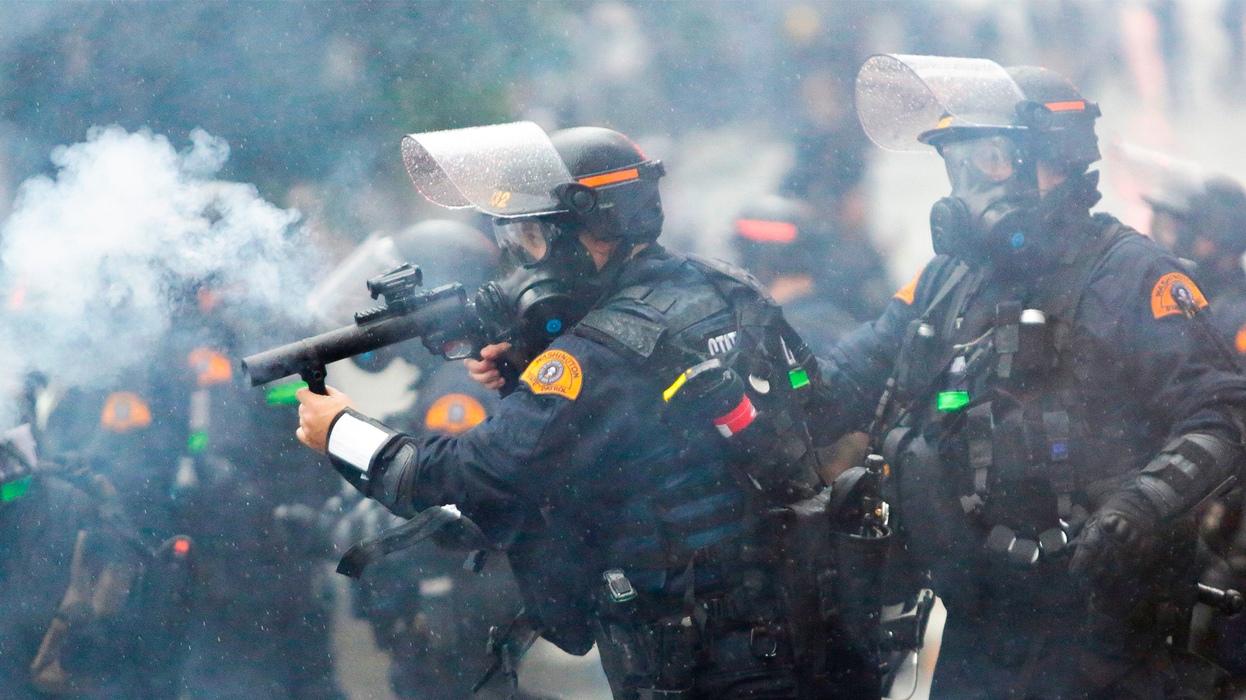 hw_police-militarization-inspires-right-wing-violence_081020