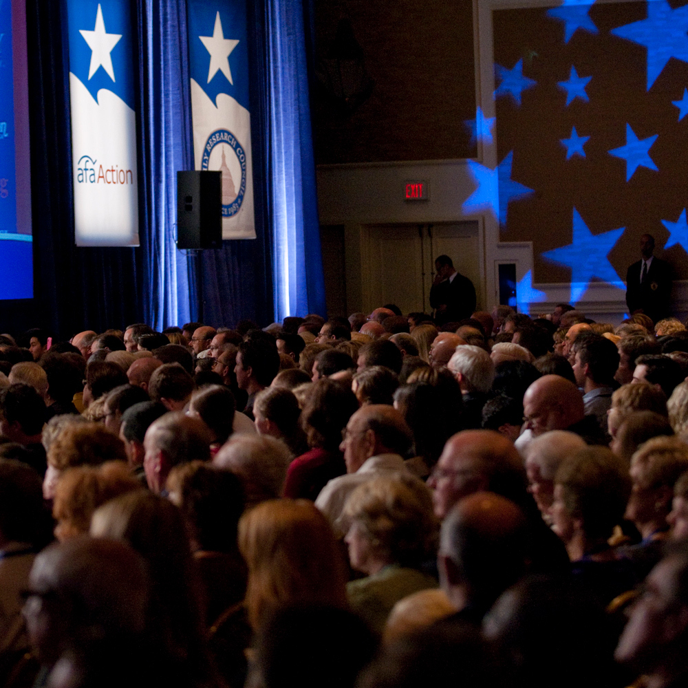 web_vvs-landing-page_crowd-shot_gettyimages-534819906-square