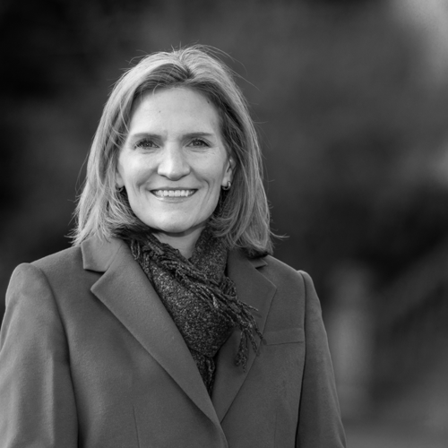yih-2020-21_cynthia-miller-idriss_bw_square_dan-chung