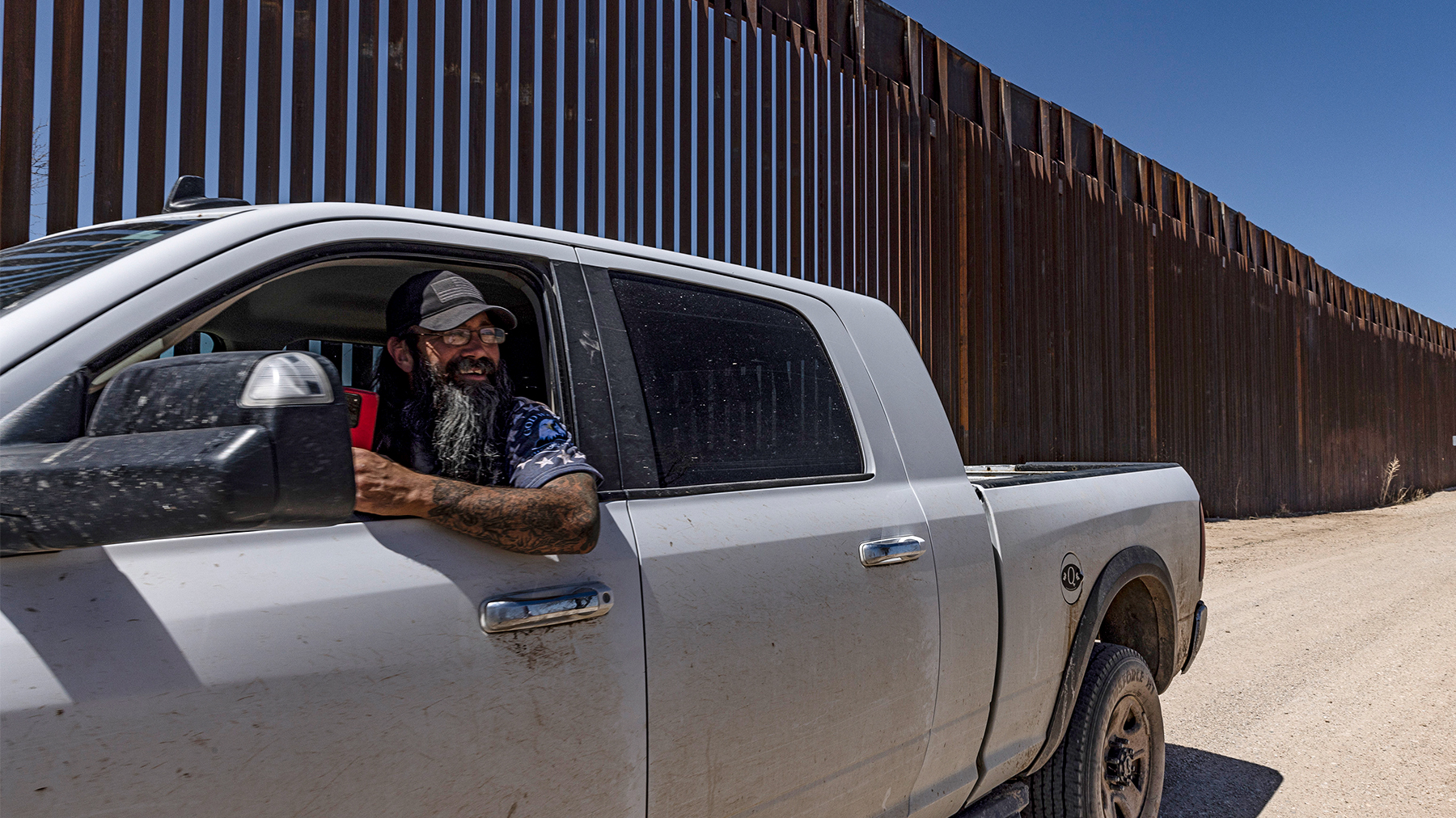 hw_border-wars-antigovernments-extremists-and-qanon_07222