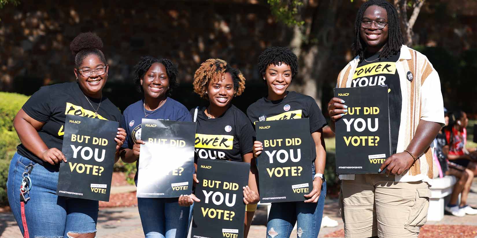 wr-121522-vote-your-voice-college-pilot-hero