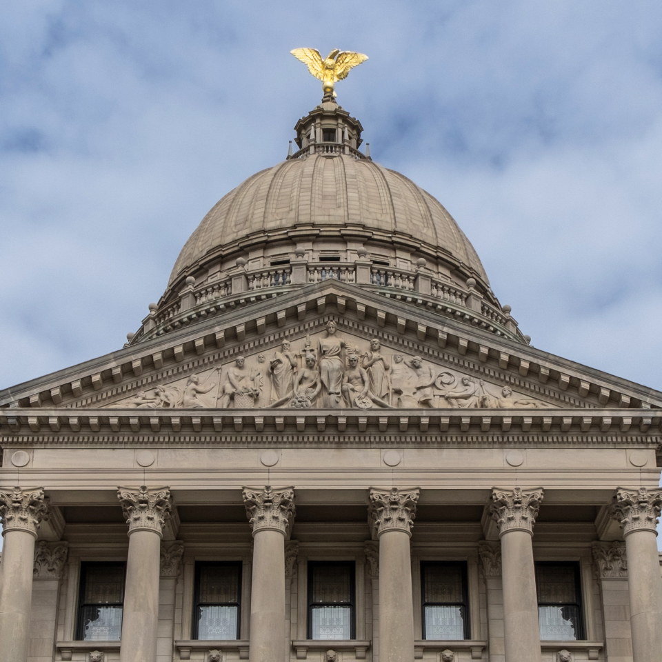 Exterior view Mississippi State Capitol.